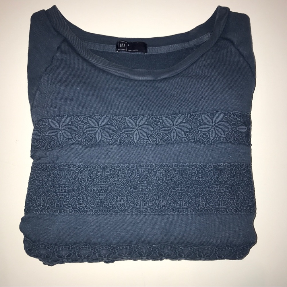 Small GAP dusty blue sweatshirt with lace detail