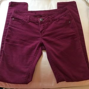 Maroon jeans/jeggings