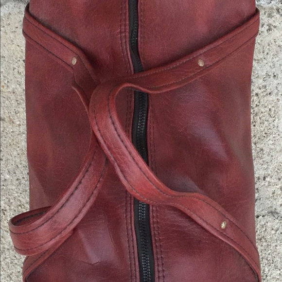 Red leather bag - Picture 2 of 4
