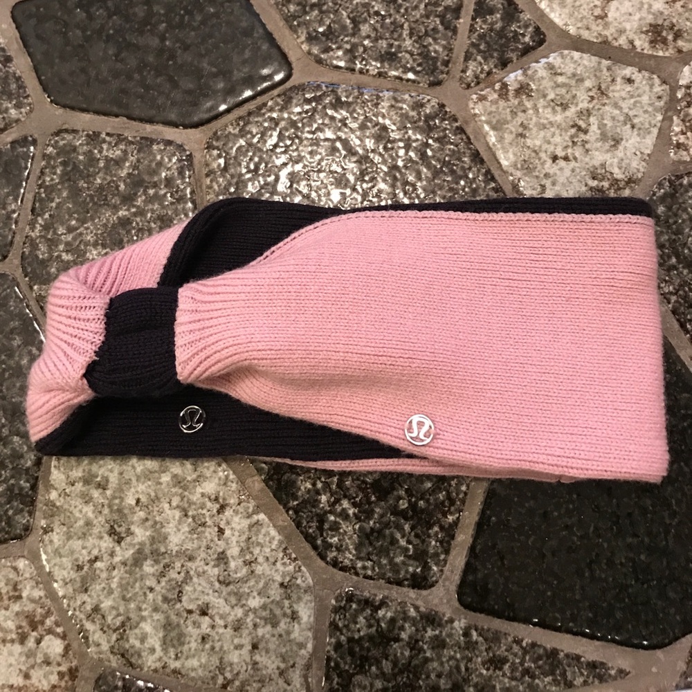 Lululemon Reversible Ear Warmer Maroon/Pink