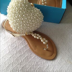 Pearl sandals with Pearl handbag clutch