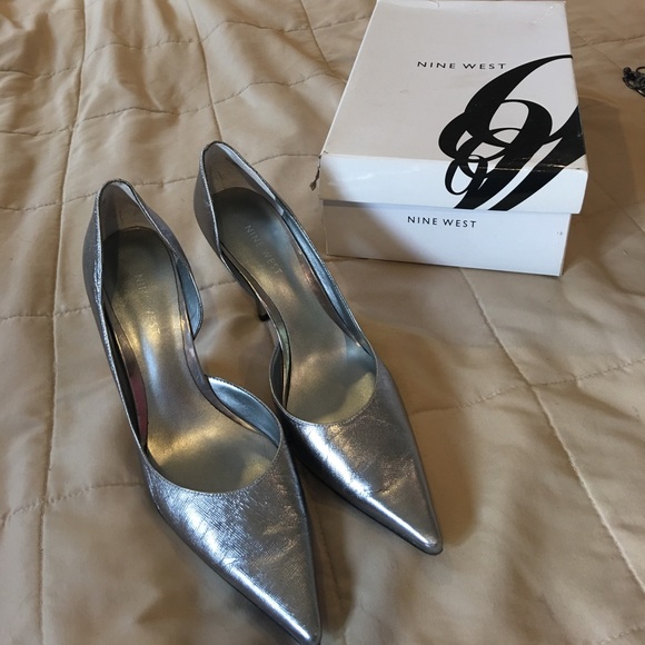 Nine West heals - Picture 1 of 4