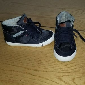 Th on my Hilfiger boys shoes
