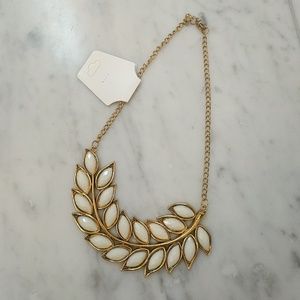 NWT White & Gold Statement Necklace