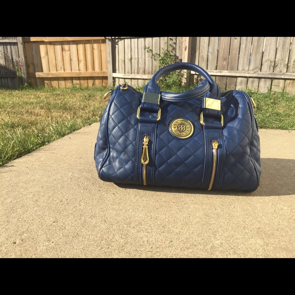 Unbrand blue bag!