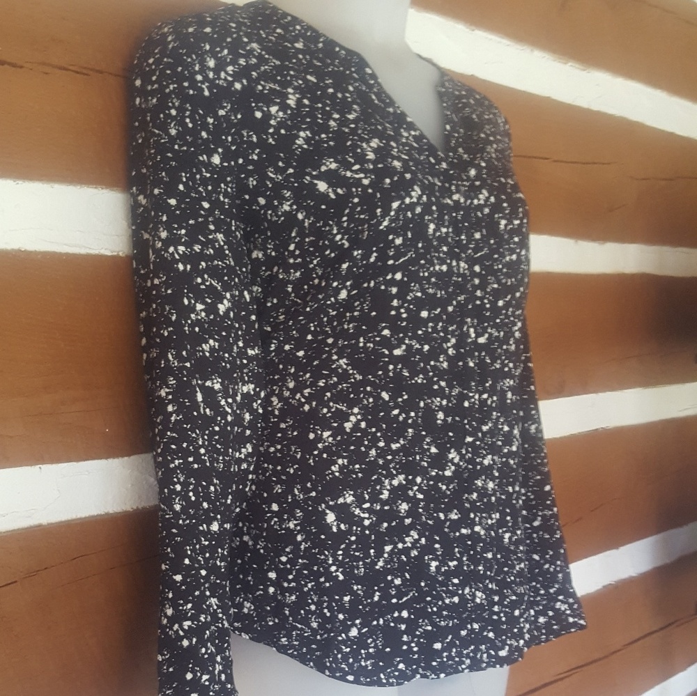 Apt.9 xl button down blouse - Picture 2 of 3