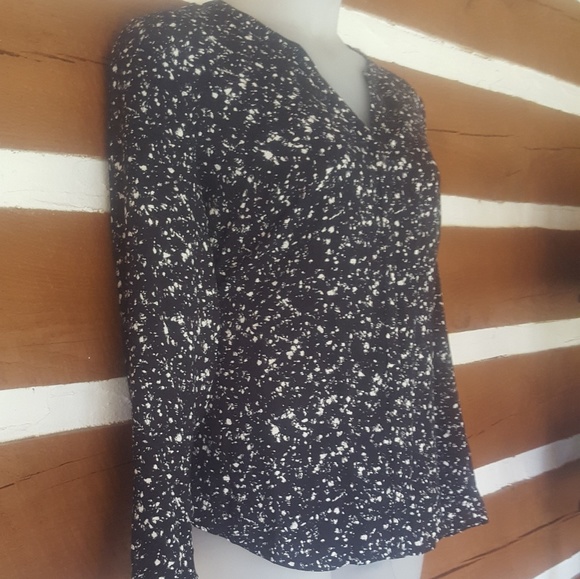 Apt.9 xl button down blouse - Picture 2 of 3