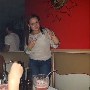 Meet your Posher, Carmen