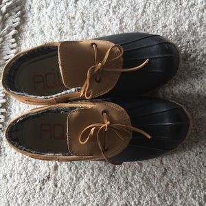 Women’s walking boot