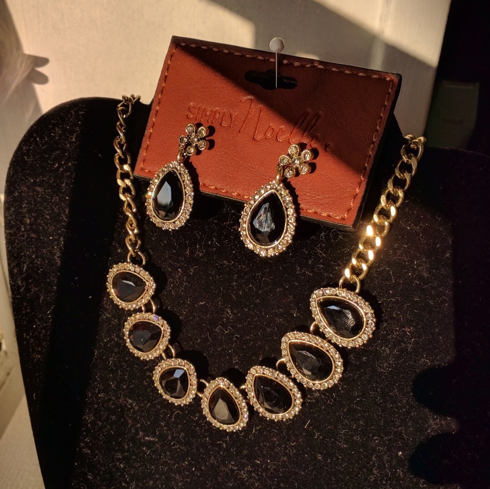 CLEARANCE- Brushed Gold Chain Necklace and Earrings