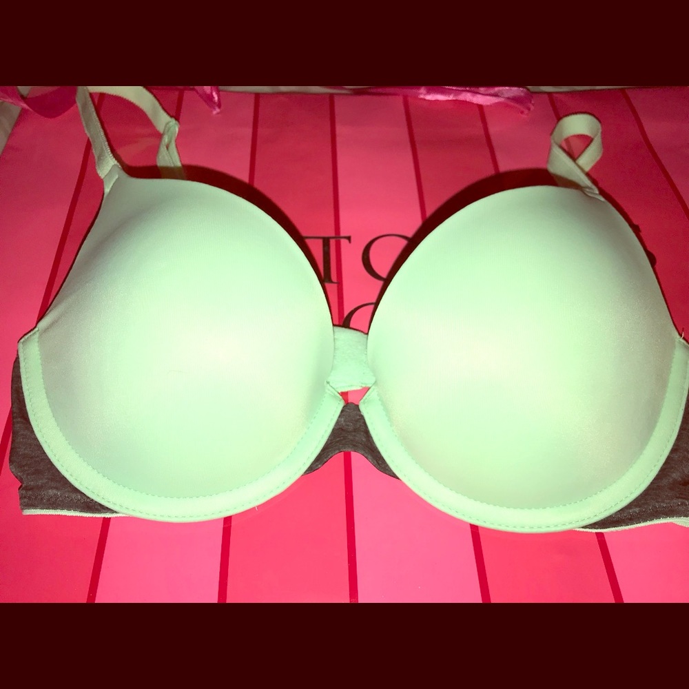 Victoria Secret PINK! Pigeonnant Push-up Bra 32C