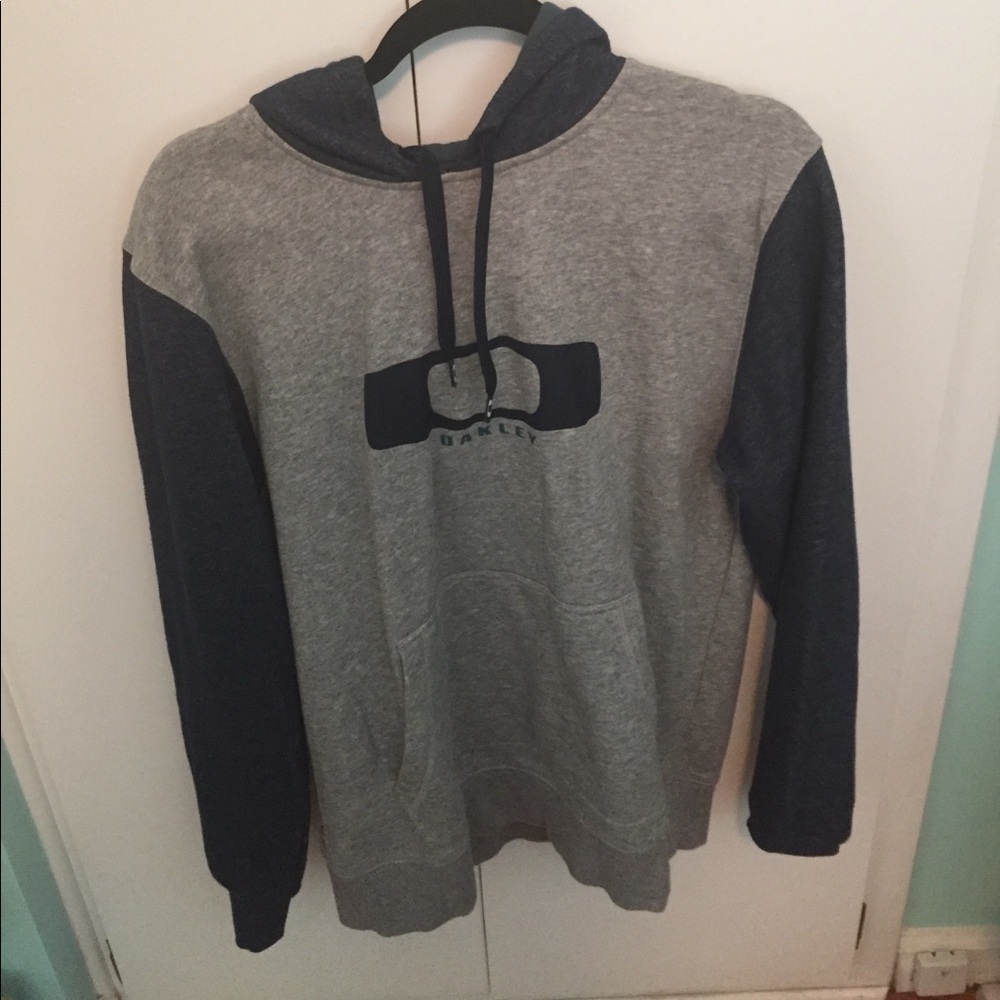 Oakley Sweatshirt
