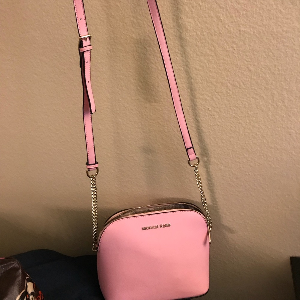 Michael Kors Cindy pink crossbody purse