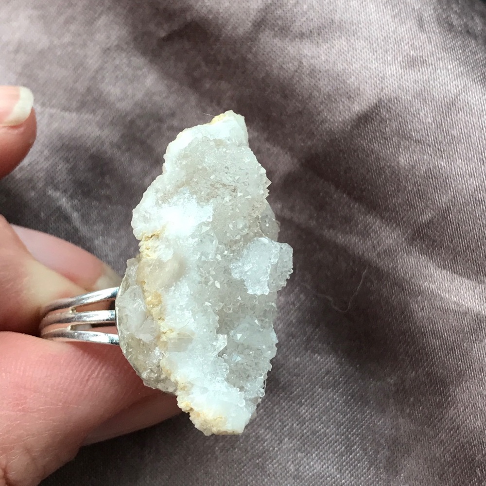 Beautiful GEODE Ring