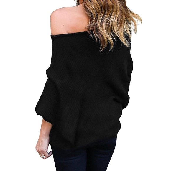 ✦NWT Off Shoulder Loose Pullover Sweater✦ - Picture 4 of 6