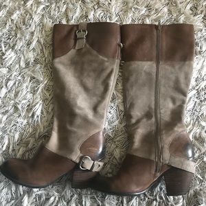 Gently used Fergie boots
