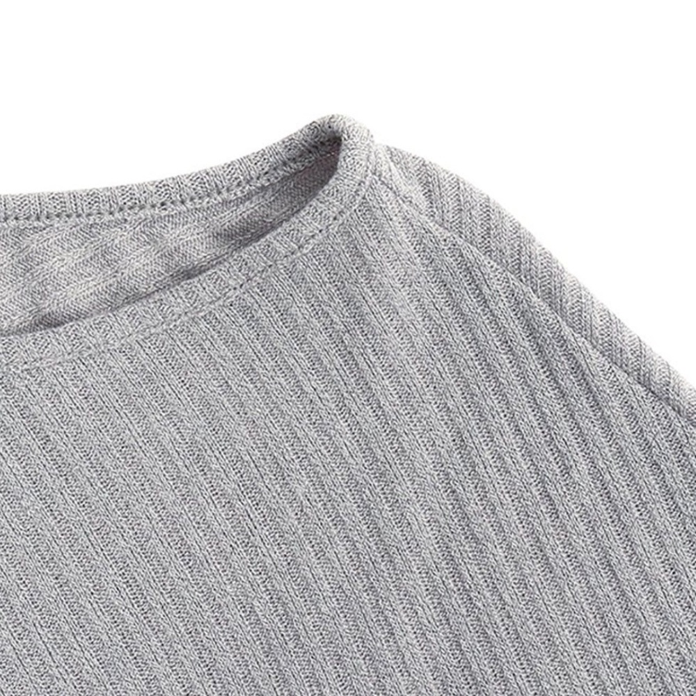 ✦NWT Off Shoulder Loose Pullover Top✦ - Picture 5 of 7