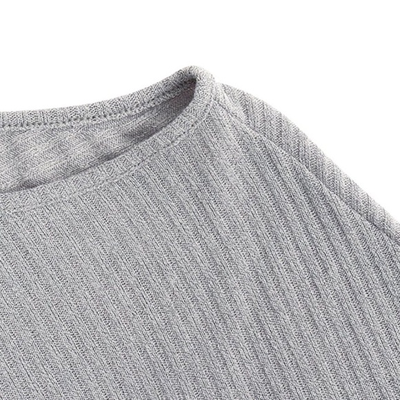 ✦NWT Off Shoulder Loose Pullover Top✦ - Picture 5 of 7