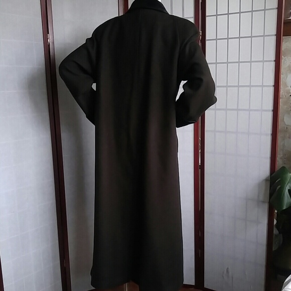 Coat - Picture 6 of 8