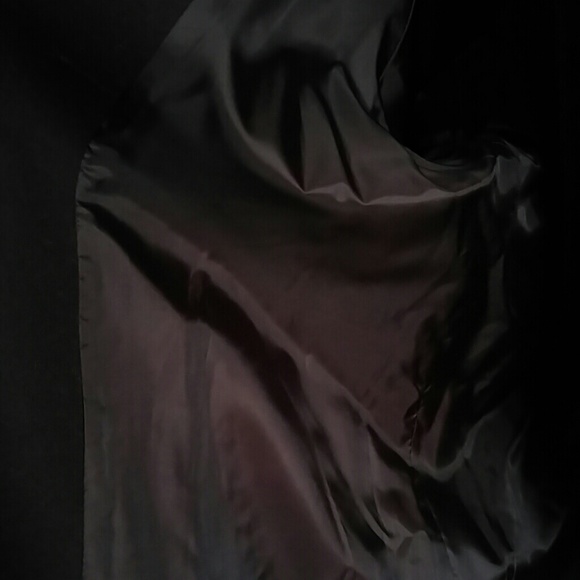 Coat - Picture 7 of 8