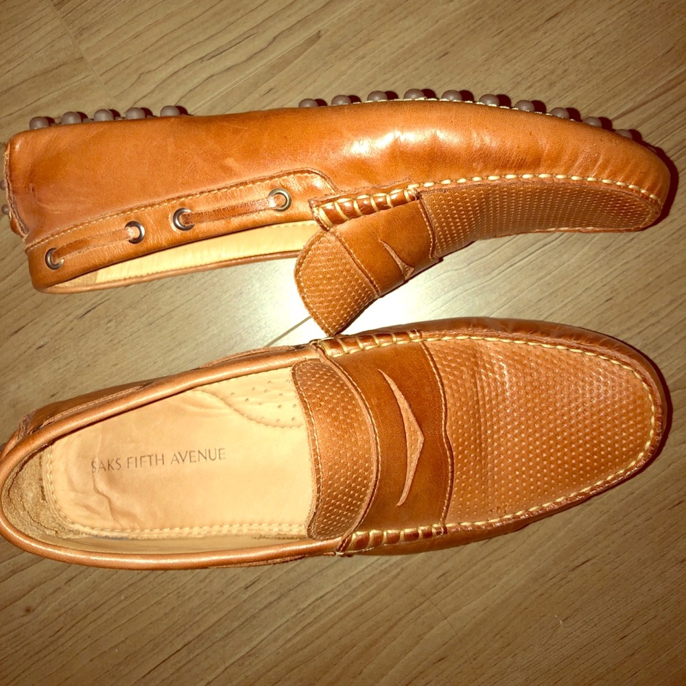Saks Fifth Avenue Penny loafer