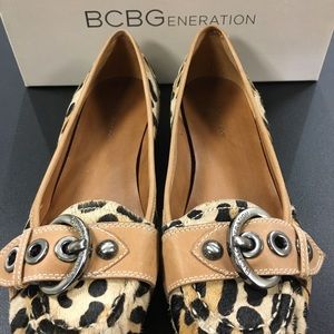 🔥LEOPARD BCBG CALF FUR FLATS