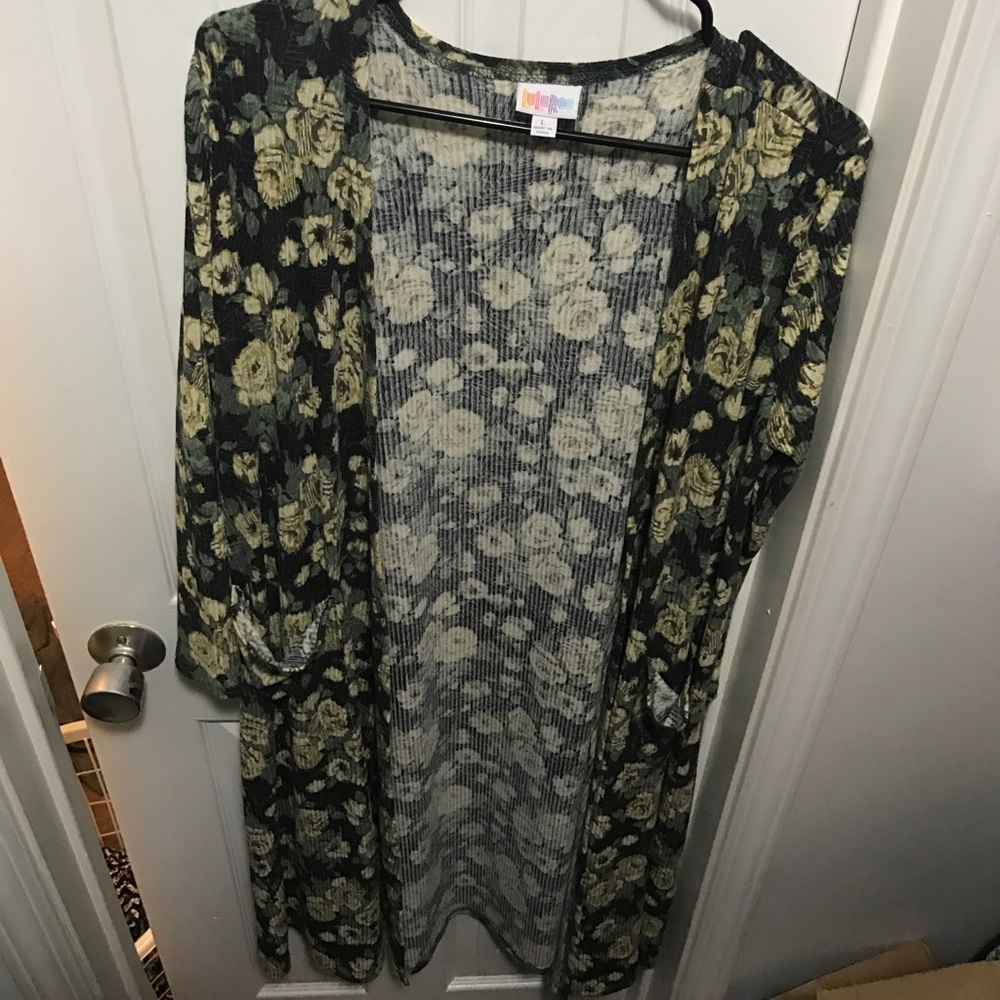 Large Lularoe Sarah