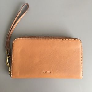 FOSSIL Smartphone Wristlet Zip Around Wallet