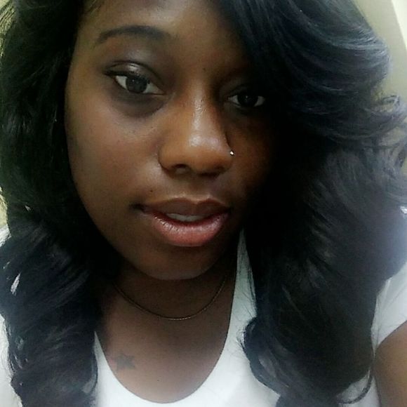 Meet your Posher, Sharain - Picture 1 of 1