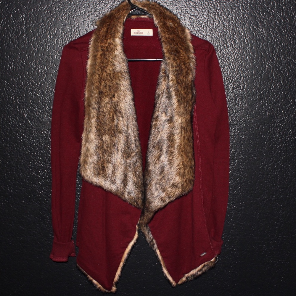 maroon hollister cardigan
