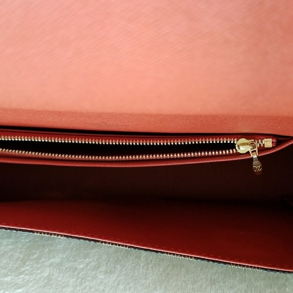 Louis Vuitton Damier Ebene Tribeca Bag - Picture 5 of 8