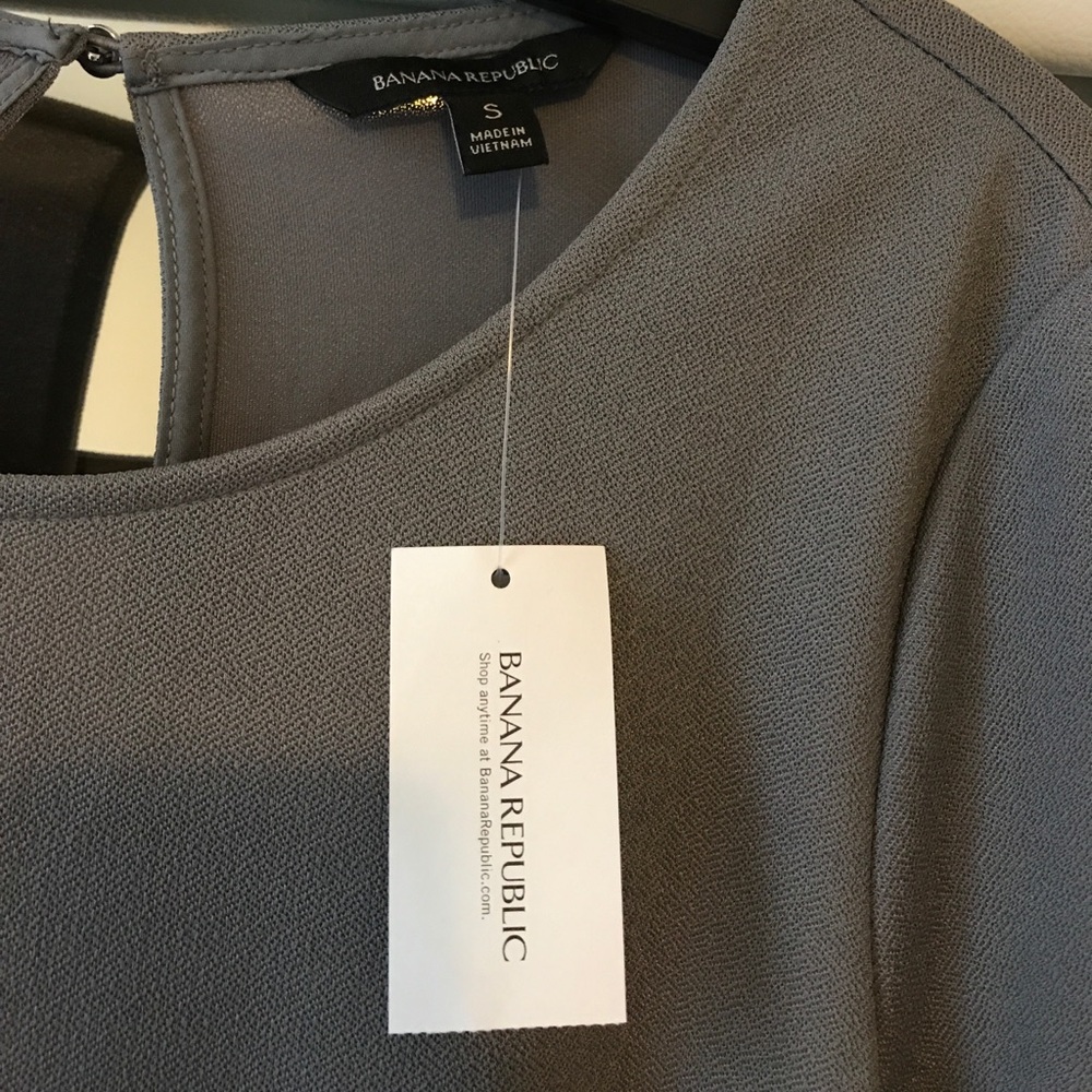 Banana republic flowy top