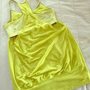 Lululemon tank w/sports bra