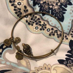 Alex and Ani seashell conch bracelet 🐚