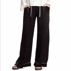 Wide leg pants