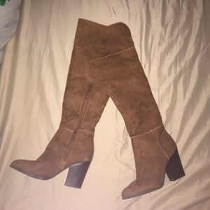 ❗️BROWN THIGH HIGHS❗️