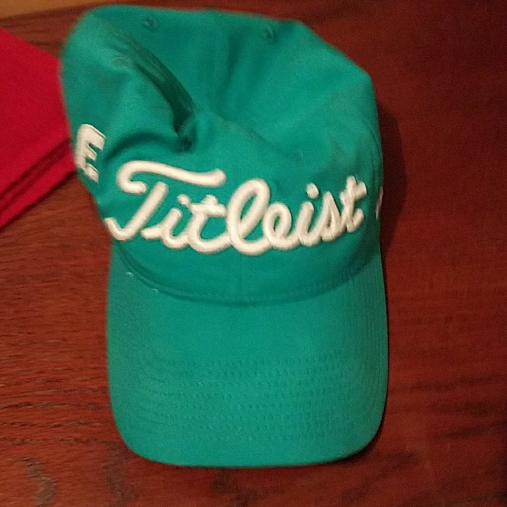 titlest hat