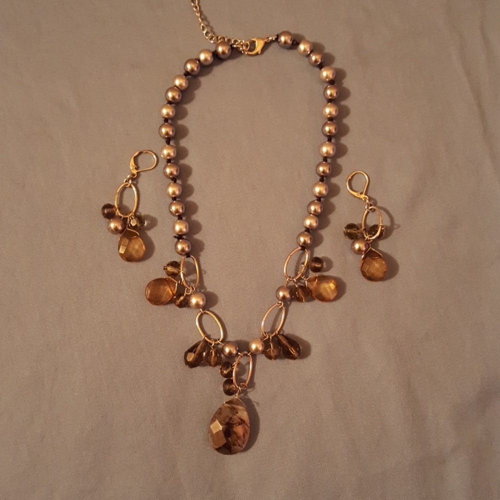Beautiful Matching Necklace and Earrings