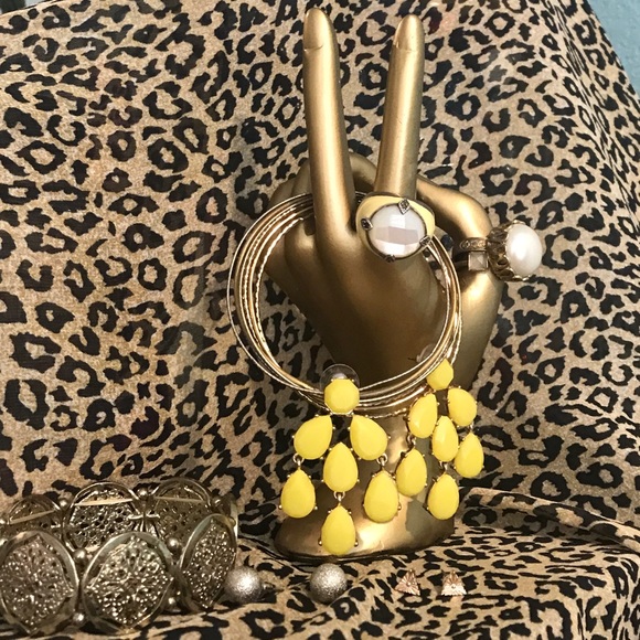Large Jewelry Bundle - Picture 2 of 3
