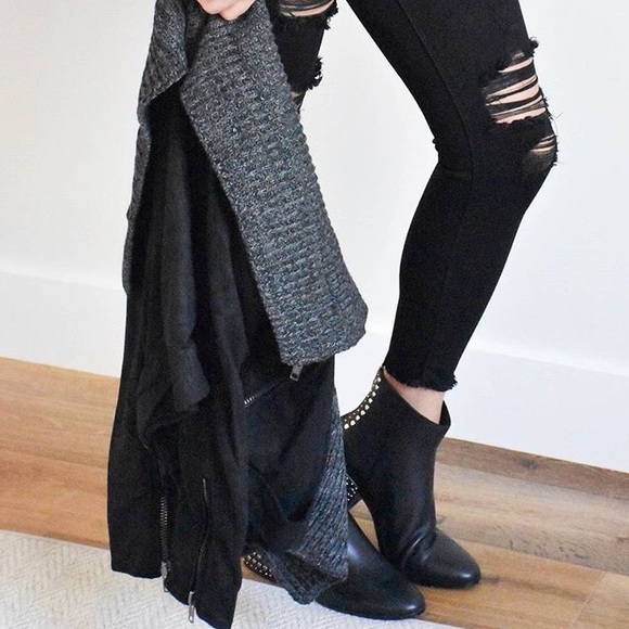 Ema Black Highrise Distressed Denim Ankle Jeans - Picture 7 of 8