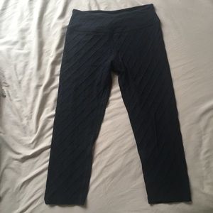 Beyond Yoga Capri Leggings