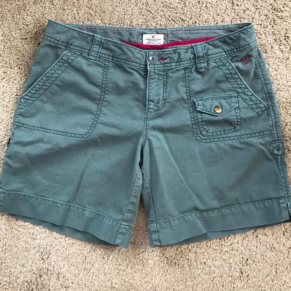 AE green khaki shorts