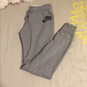 Nike jogger leggings