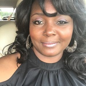 Meet your Posher, Viola