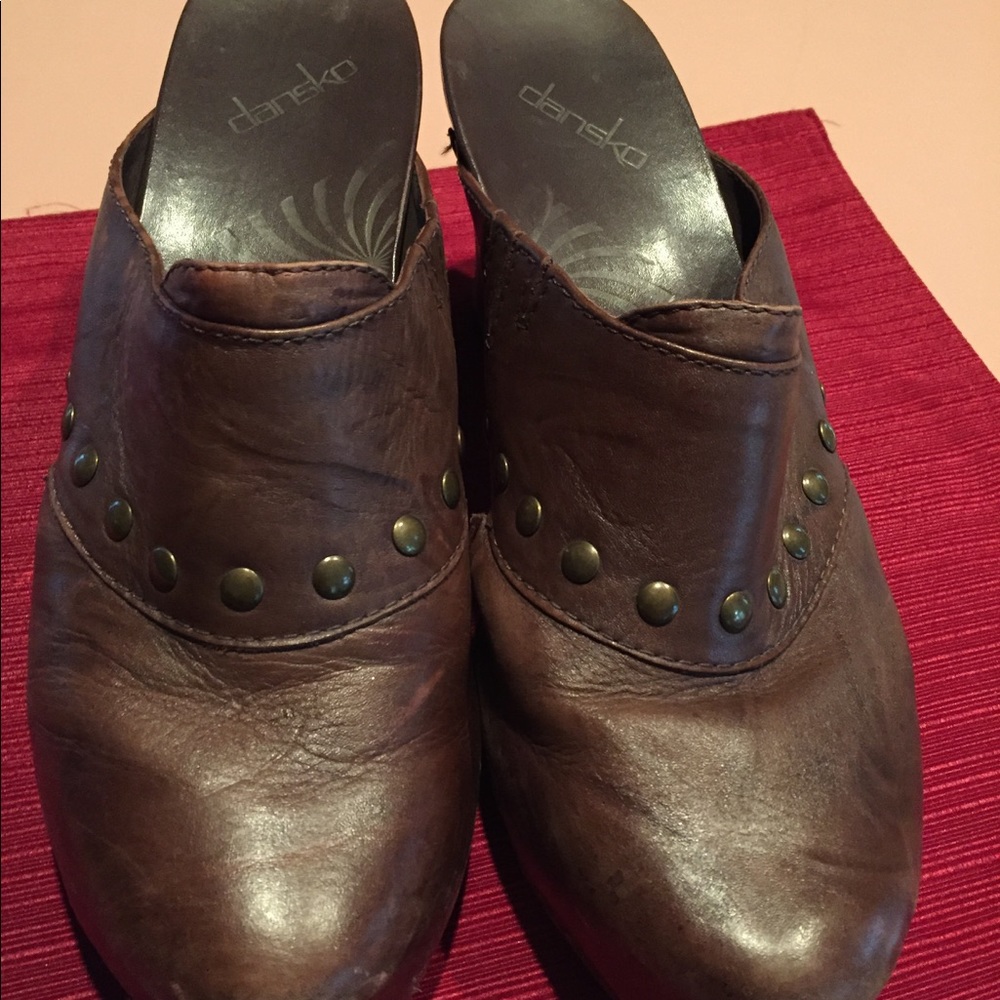 Dansko clogs, Rudy Shoes