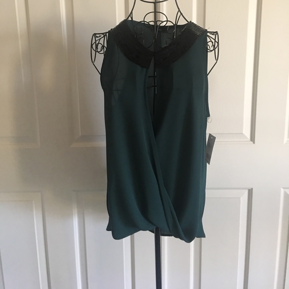 ⭐️⭐️HP⭐️⭐️Dressy top-New with tags - Picture 5 of 5