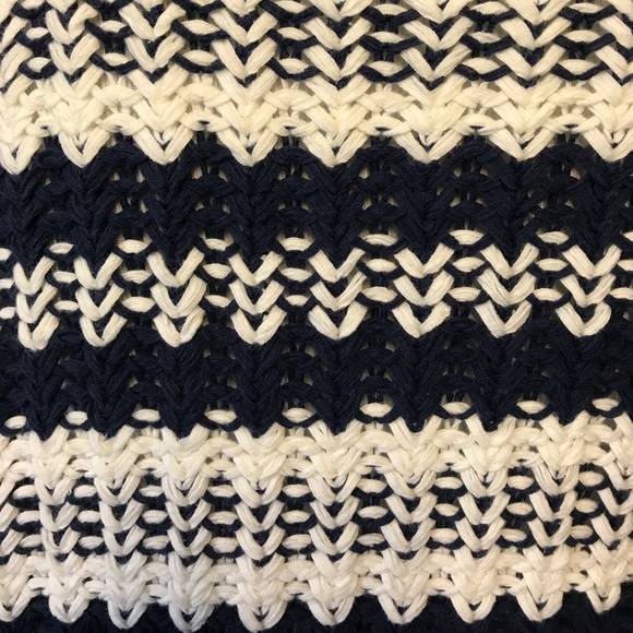 LIZ CLAIBORNE  SWEATER - Picture 3 of 4