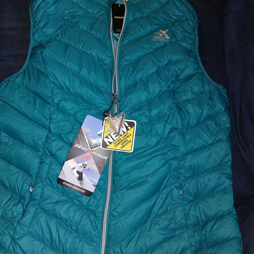 Ladies NWT zeroXposure vest LG