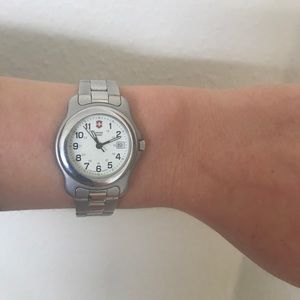 Swiss Army watch in excellent condition