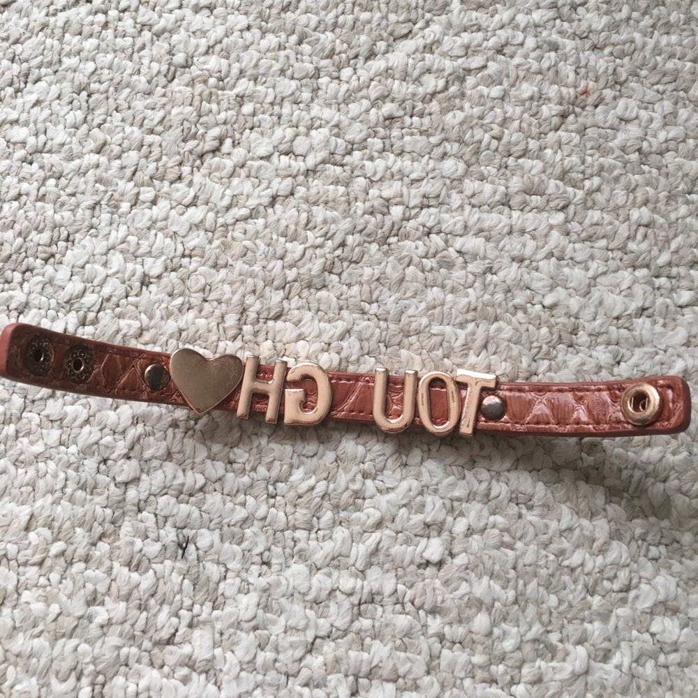 ⭐️Offer⭐️ Bracelet - Picture 2 of 3